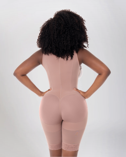 Gaine: CARLA CURVA